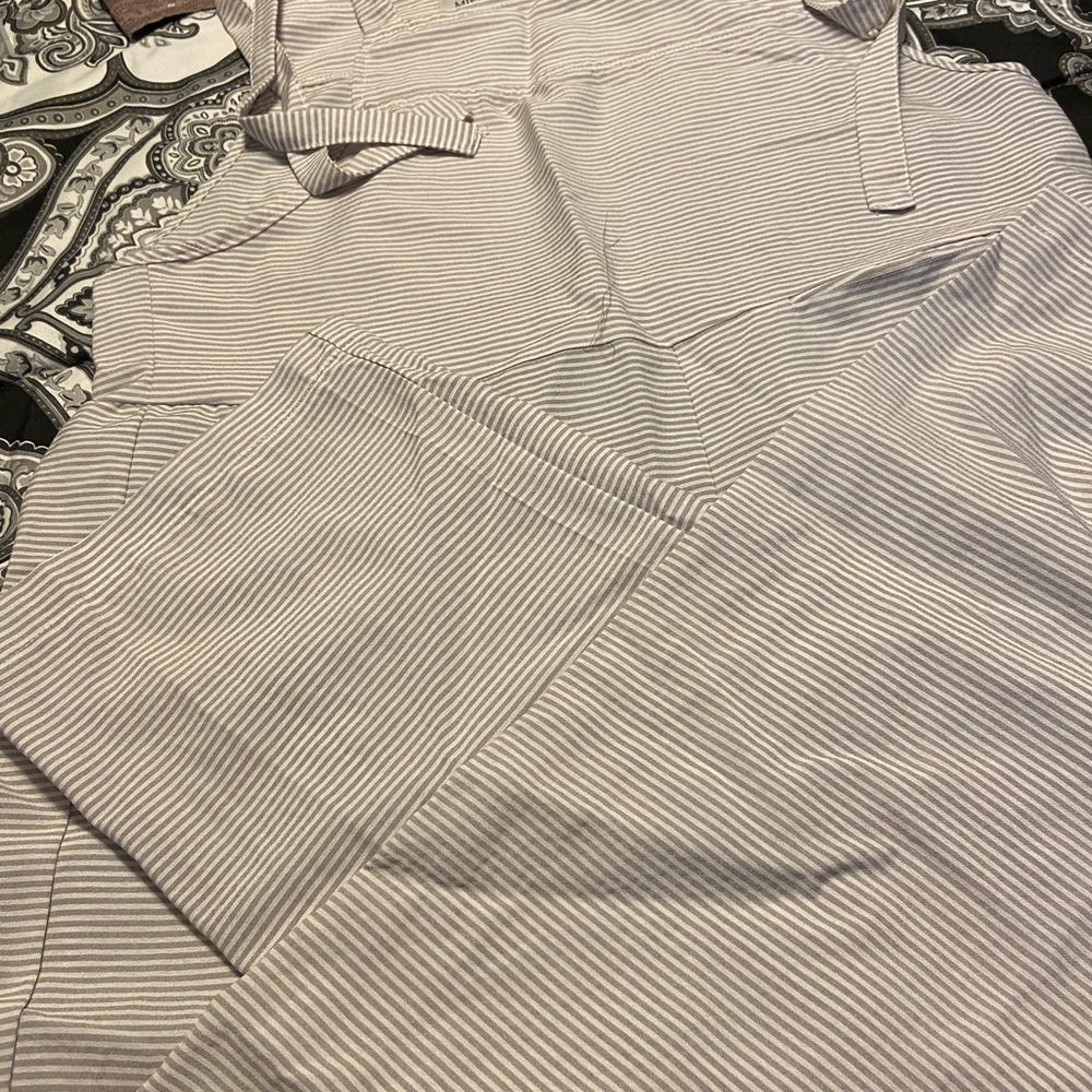 Woman stripe khaki capri